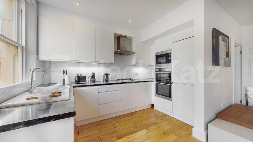 Luxurious Three-Bedroom Marylebone Residence on Prestigious Montagu Street Montagu Street, Marylebone